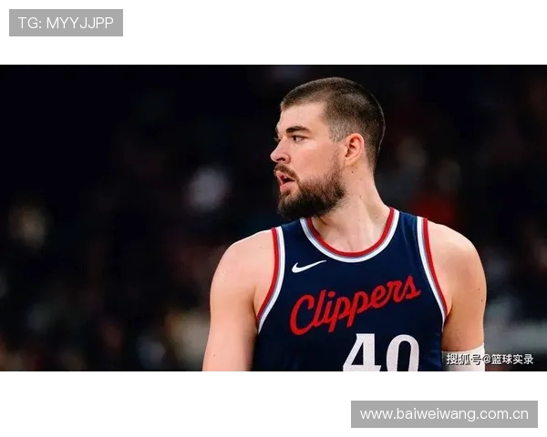 祖巴茨脚踝伤情引关注 昨日替补席治疗 赛后行走明显跛行令人担忧